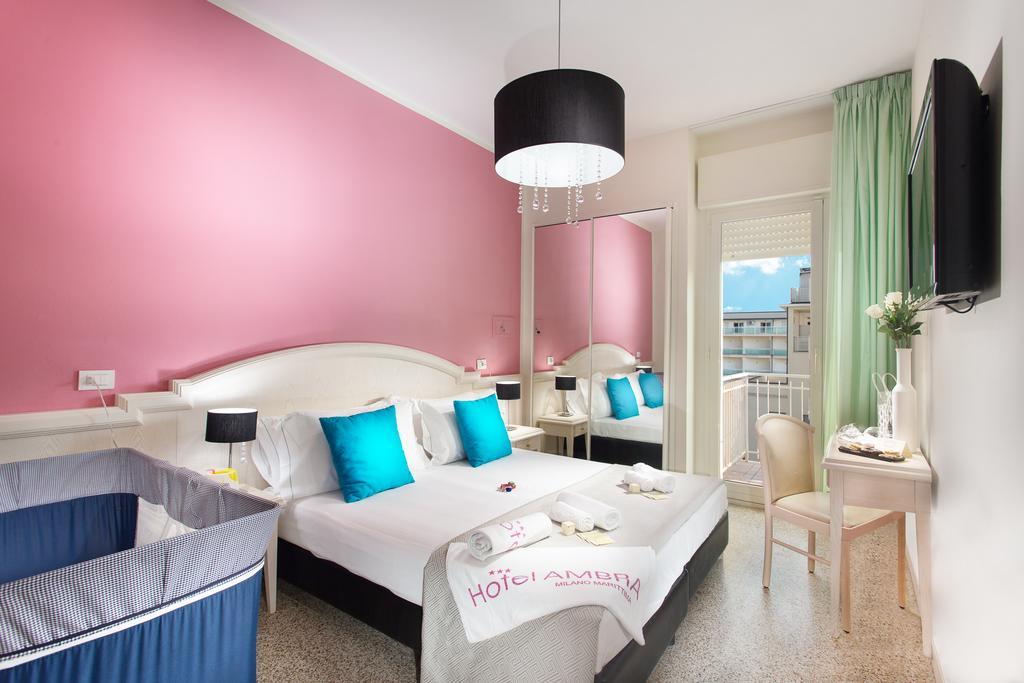 Hotel Ambra Морской Милан Экстерьер фото