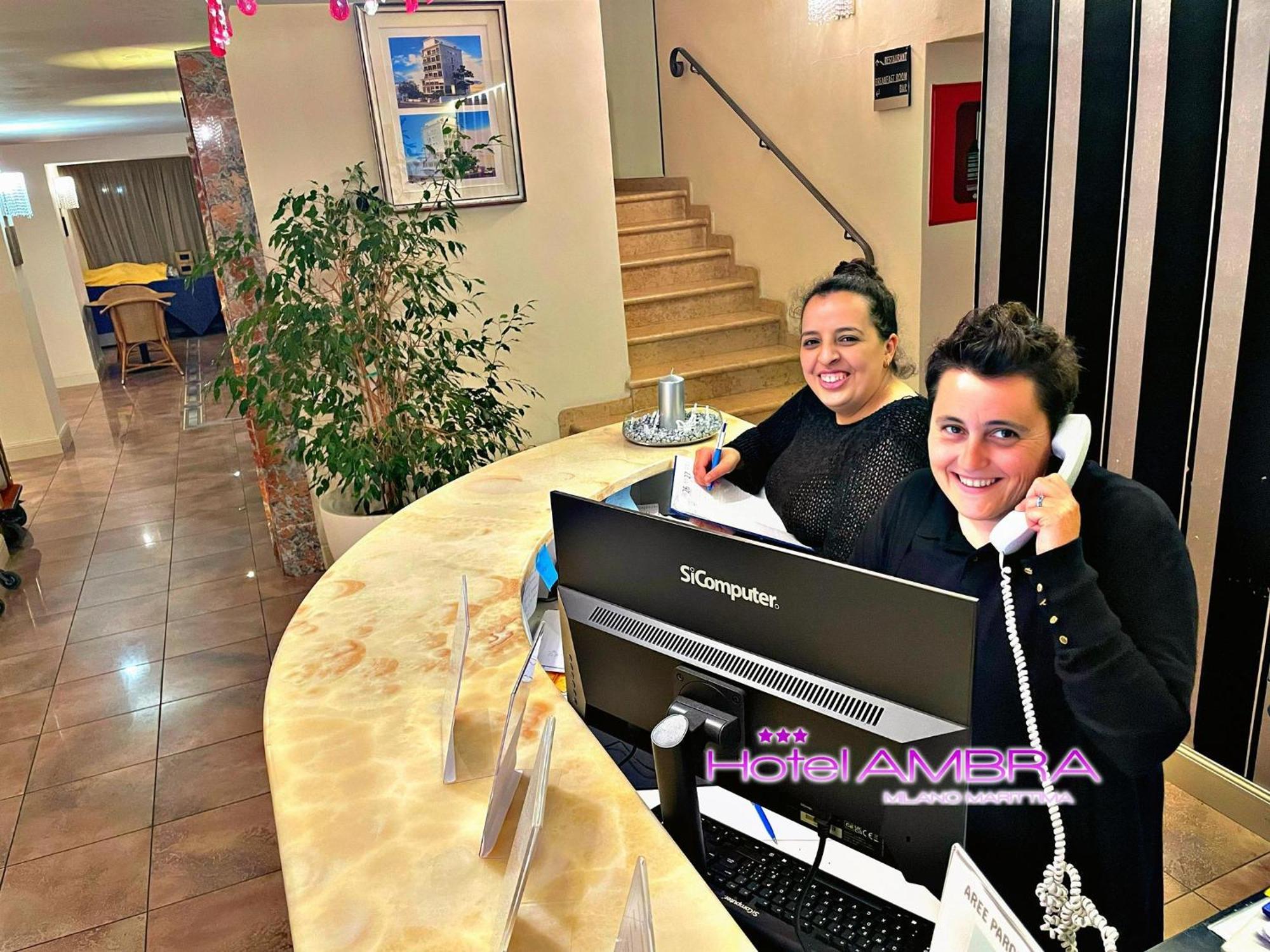 Hotel Ambra Морской Милан Экстерьер фото